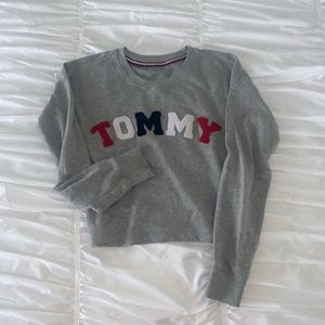 Tommy Hilfiger semi cropped sweater